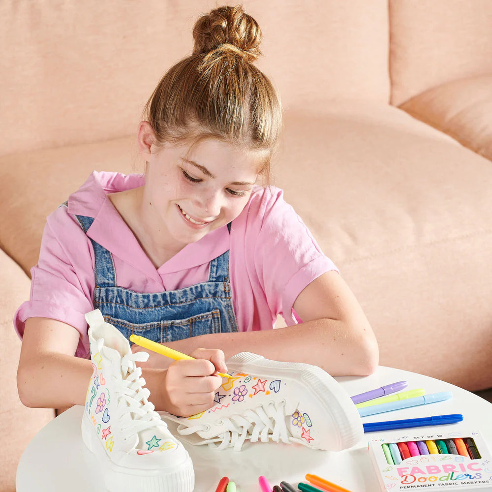 Fabric Doodlers Markers - Set Of 12