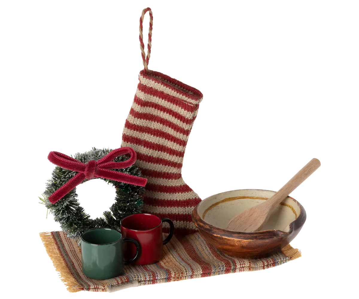 Maileg Miniature Dinnerware Christmas Set