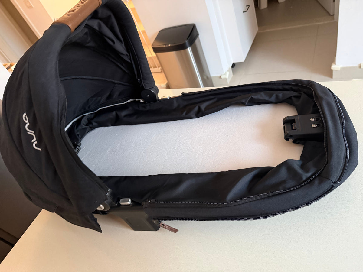 Triv Carry Cot
