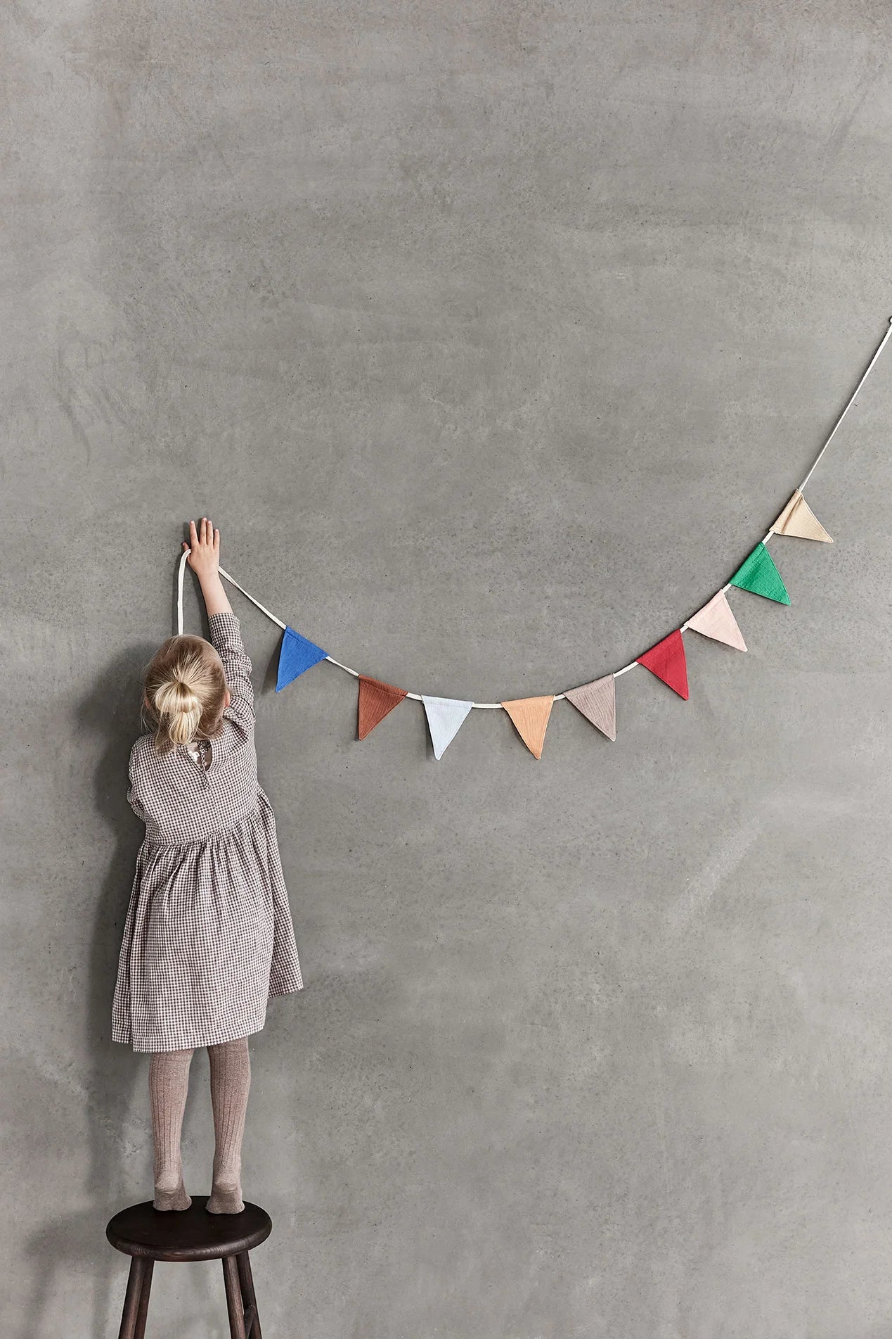 Moni Muslin Garland