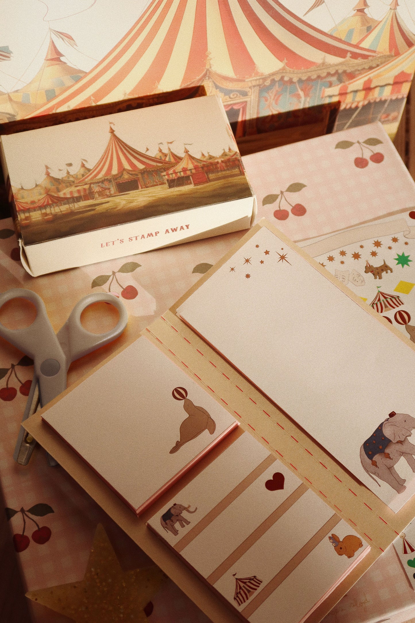 Circus Stationary Set