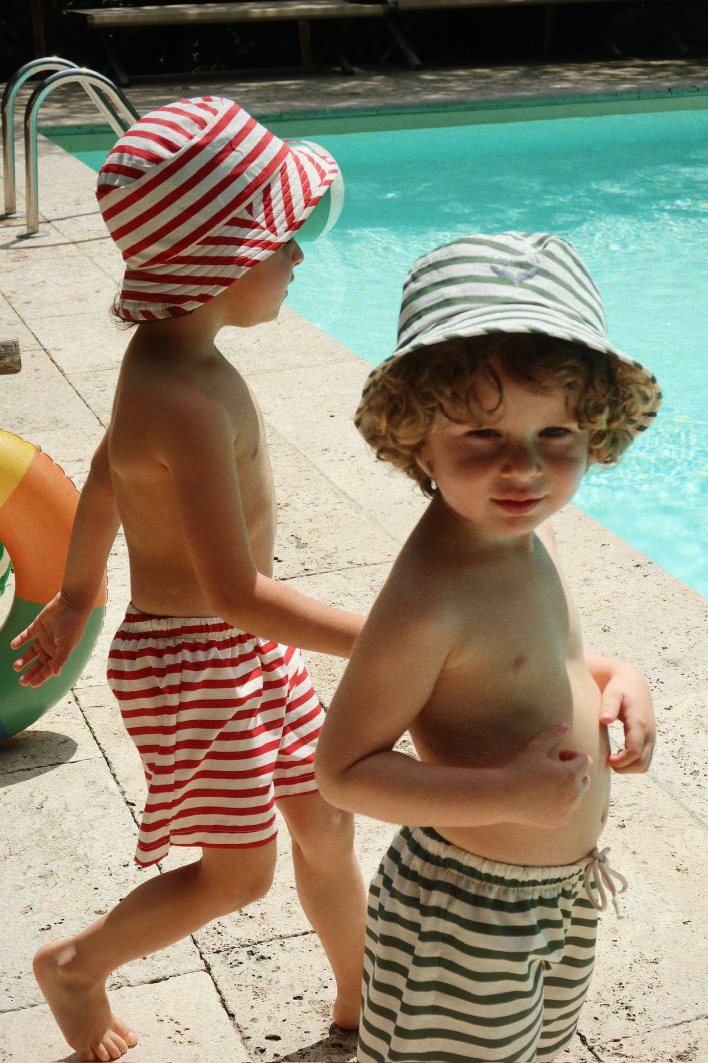 Asnou Bucket Hat- Stripe Verti