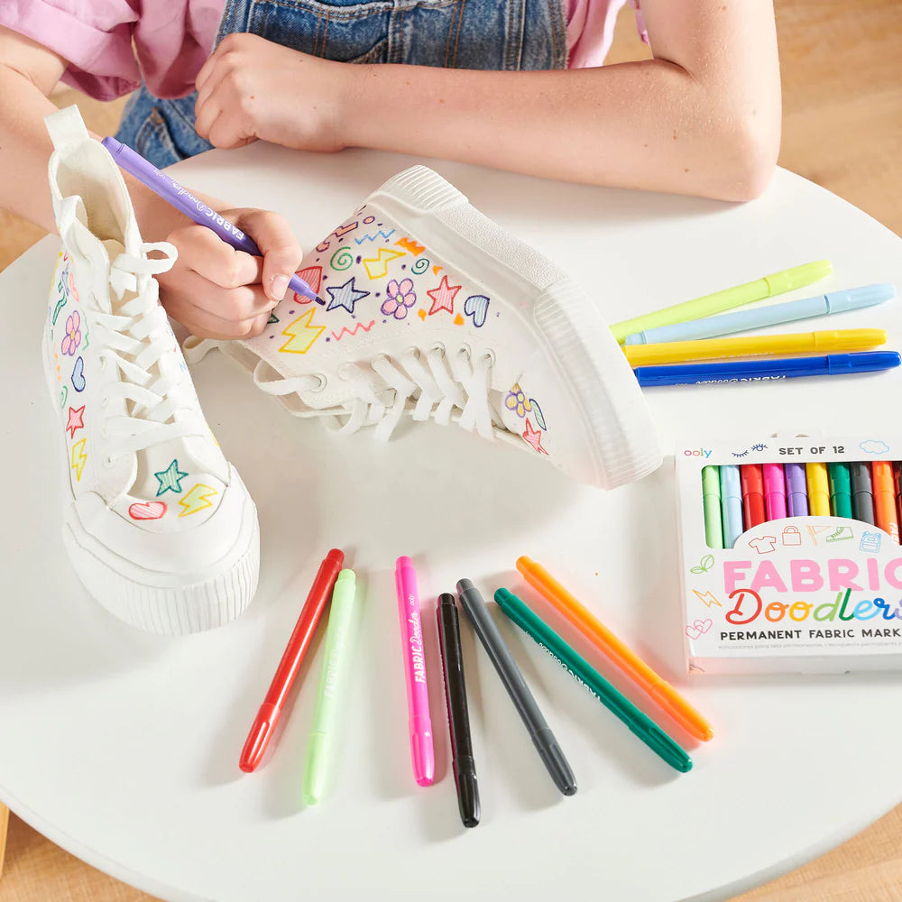 Fabric Doodlers Markers - Set Of 12
