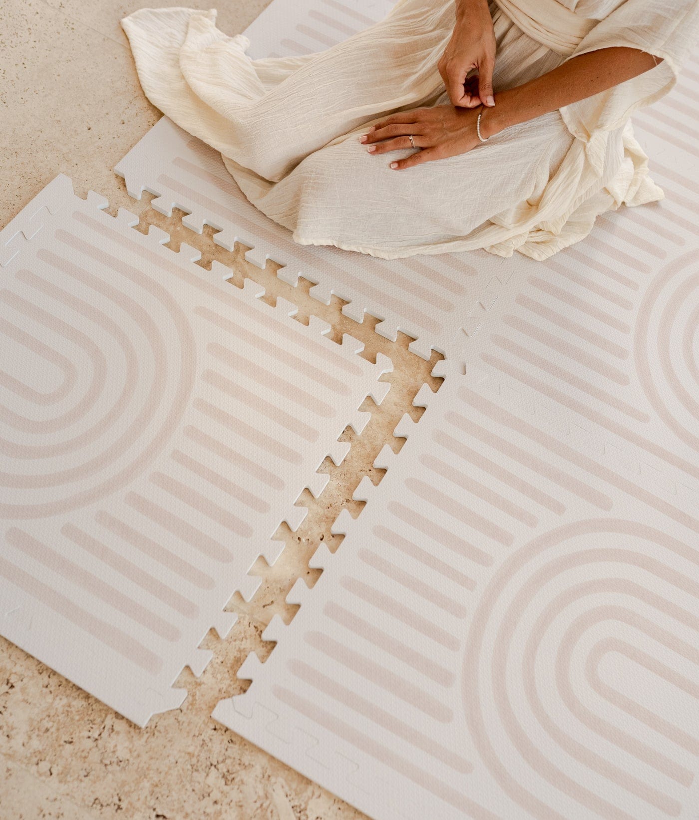 Prettier Puzzle Playmat | Linear Linen